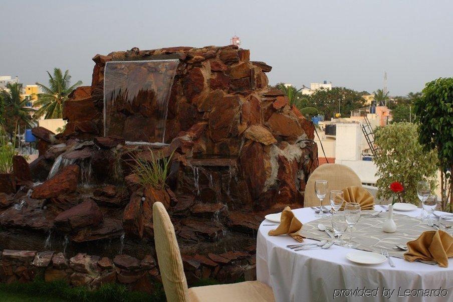 Casa De Bengaluru Hotel Ресторант снимка